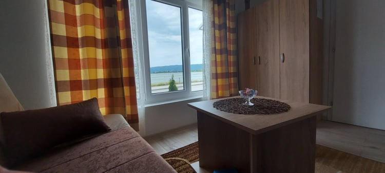 Fenix Apartment & Rooms Vinci Luaran gambar